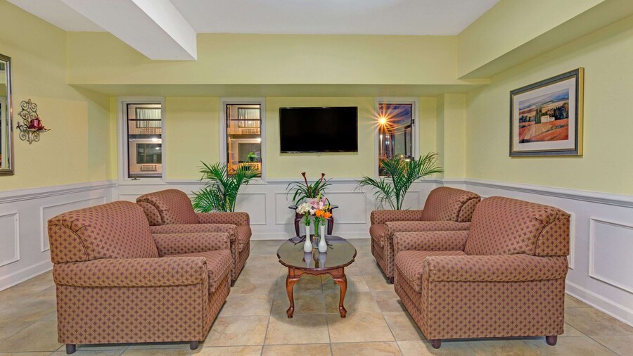 Travelodge by Wyndham Williamsburg Colonial Area