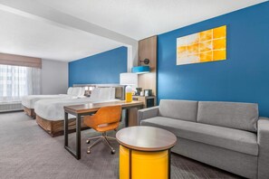 Suite, 2 Queen Beds, Non Smoking - Comfort Inn & Suites Sheboygan I-43 (Sheboygan)