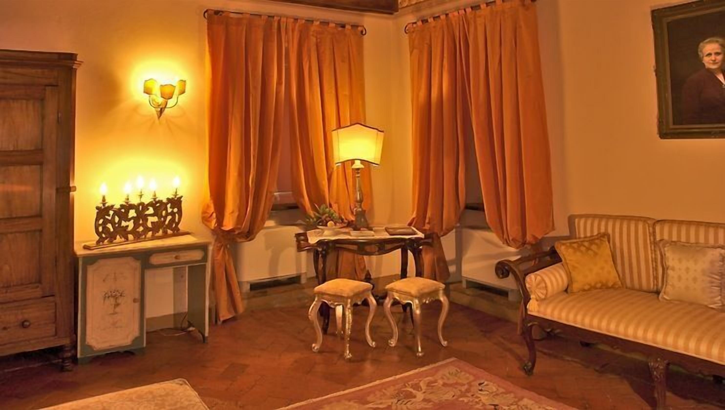 32-inch lcd tv with digital channels, tv