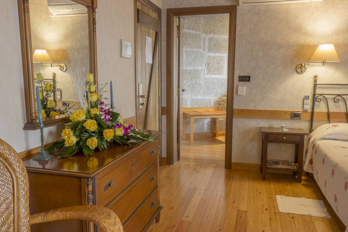 standard double room | premium bedding, minibar, desk, blackout curtains