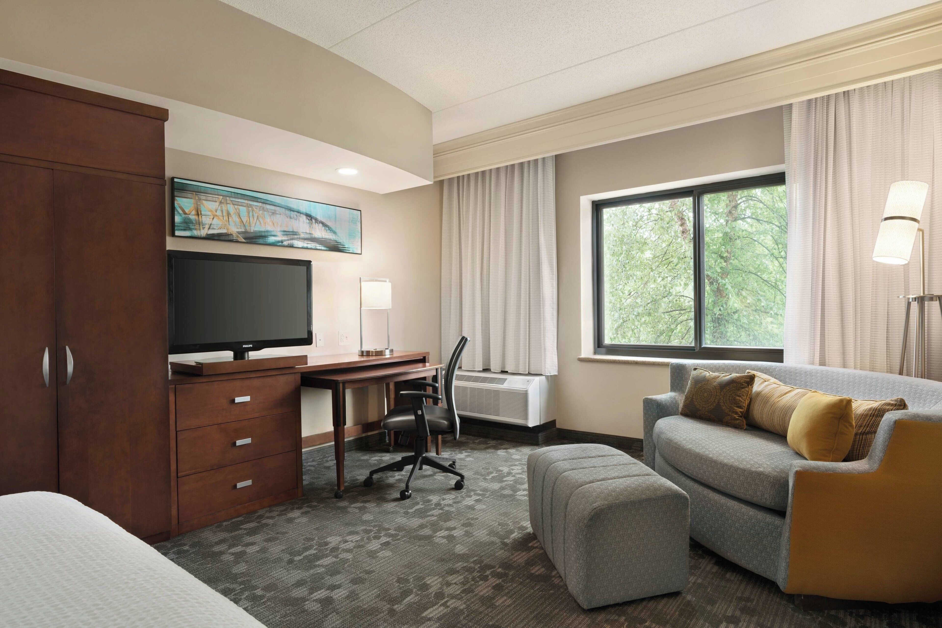 1 bedroom, premium bedding, iron/ironing board, free cots/infant beds