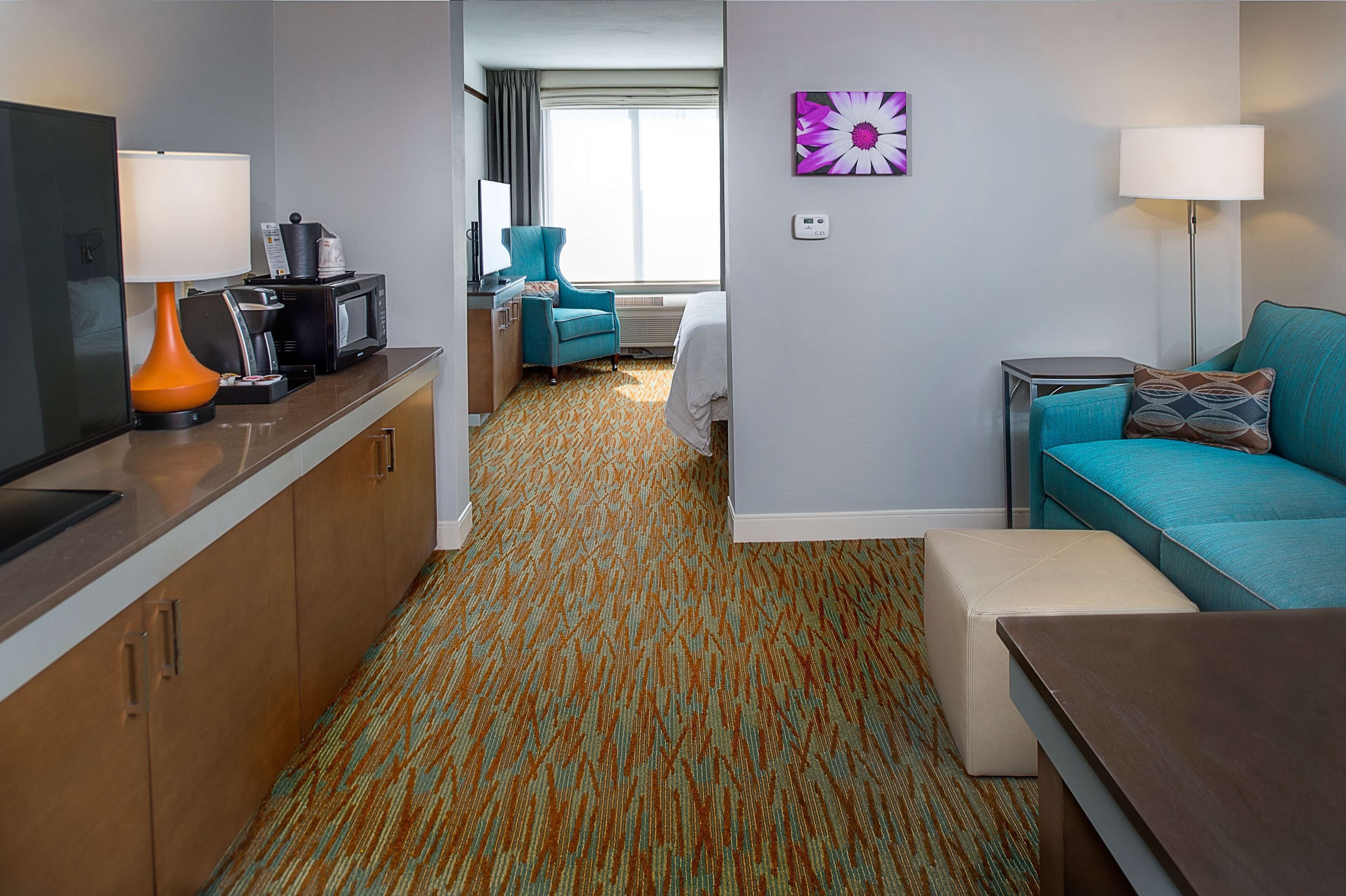 junior suite, 1 king bed with sofa bed | in-room safe, iron/ironing board, free cots/infant beds, free wifi