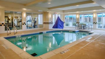 Indendørs pool