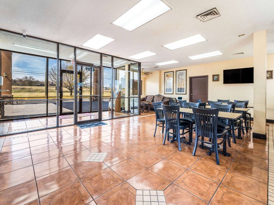 Free buffet breakfast