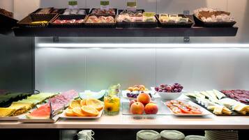 Daily buffet breakfast (EUR 9 per person)