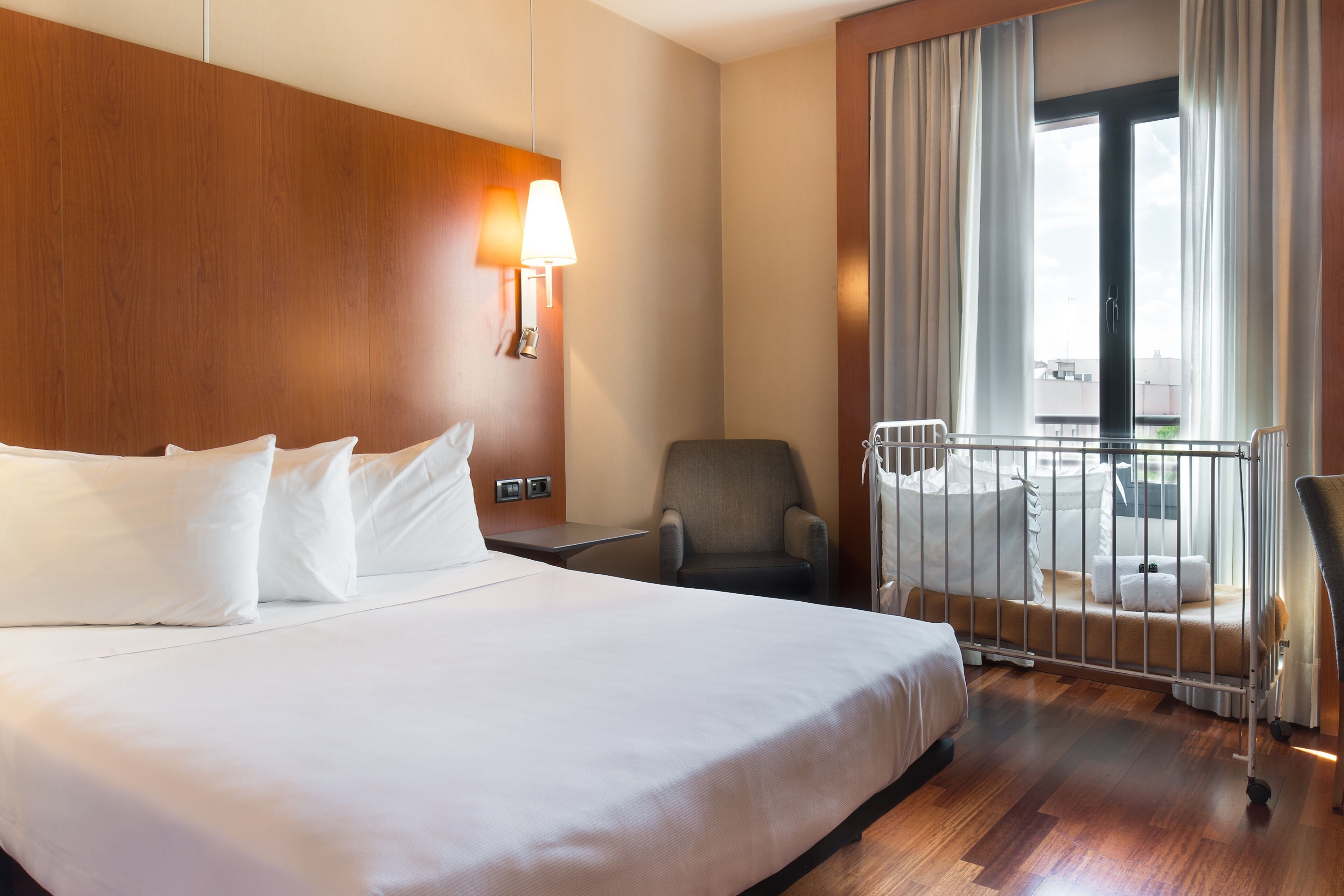 minibar, in-room safe, desk, soundproofing