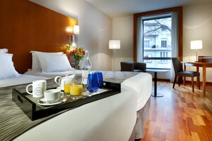 Double Room | 1 bedroom, minibar, in-room safe, desk
