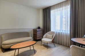 Minibar, in-room safe, free WiFi, bed sheets