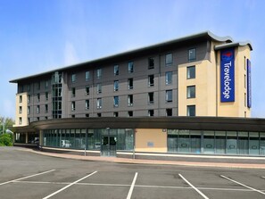 Exterior - Travelodge Derby Cricket Ground (Derby)