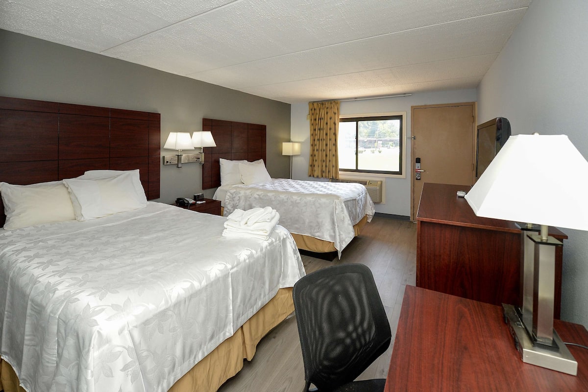 Desk, blackout curtains, iron/ironing board, free WiFi