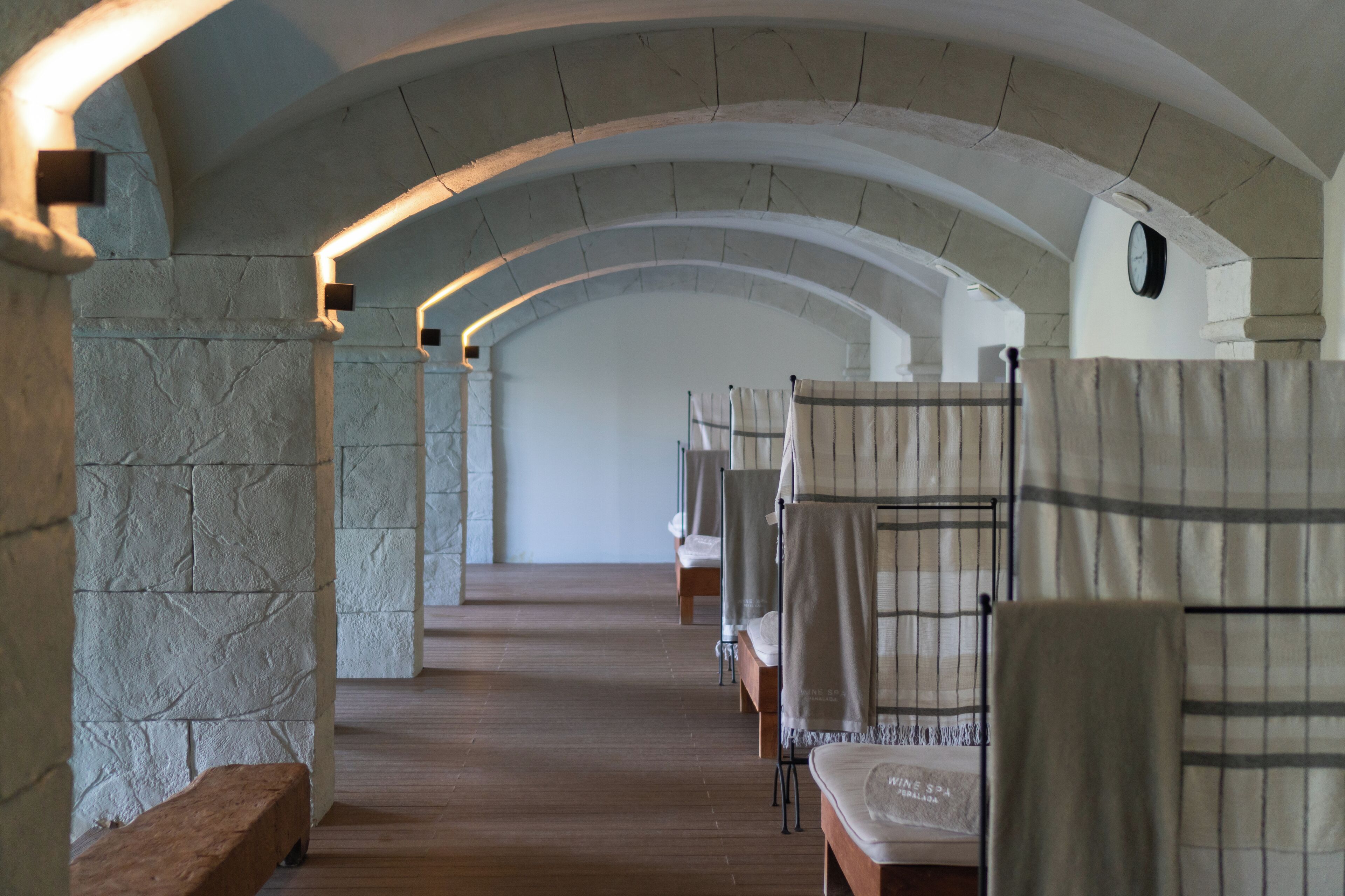 sauna, hot tub, turkish bath/hammam, body treatments, hydrotherapy