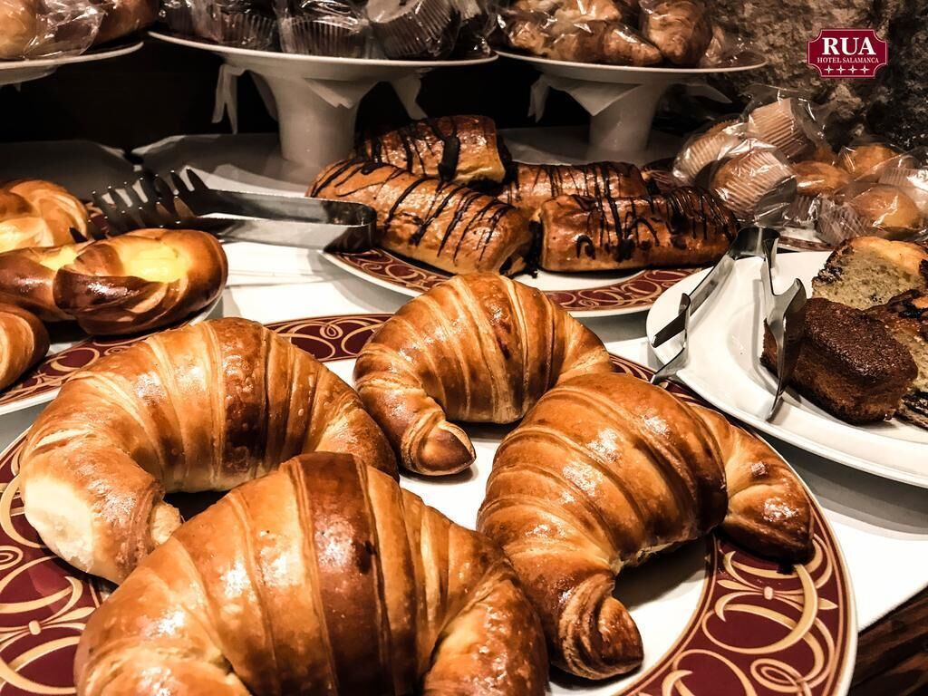 daily buffet breakfast (eur 9 per person)