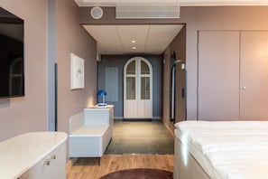 Habitación superior (Plus, King) | Minibar, escritorio, cortinas opacas y sistema de insonorización