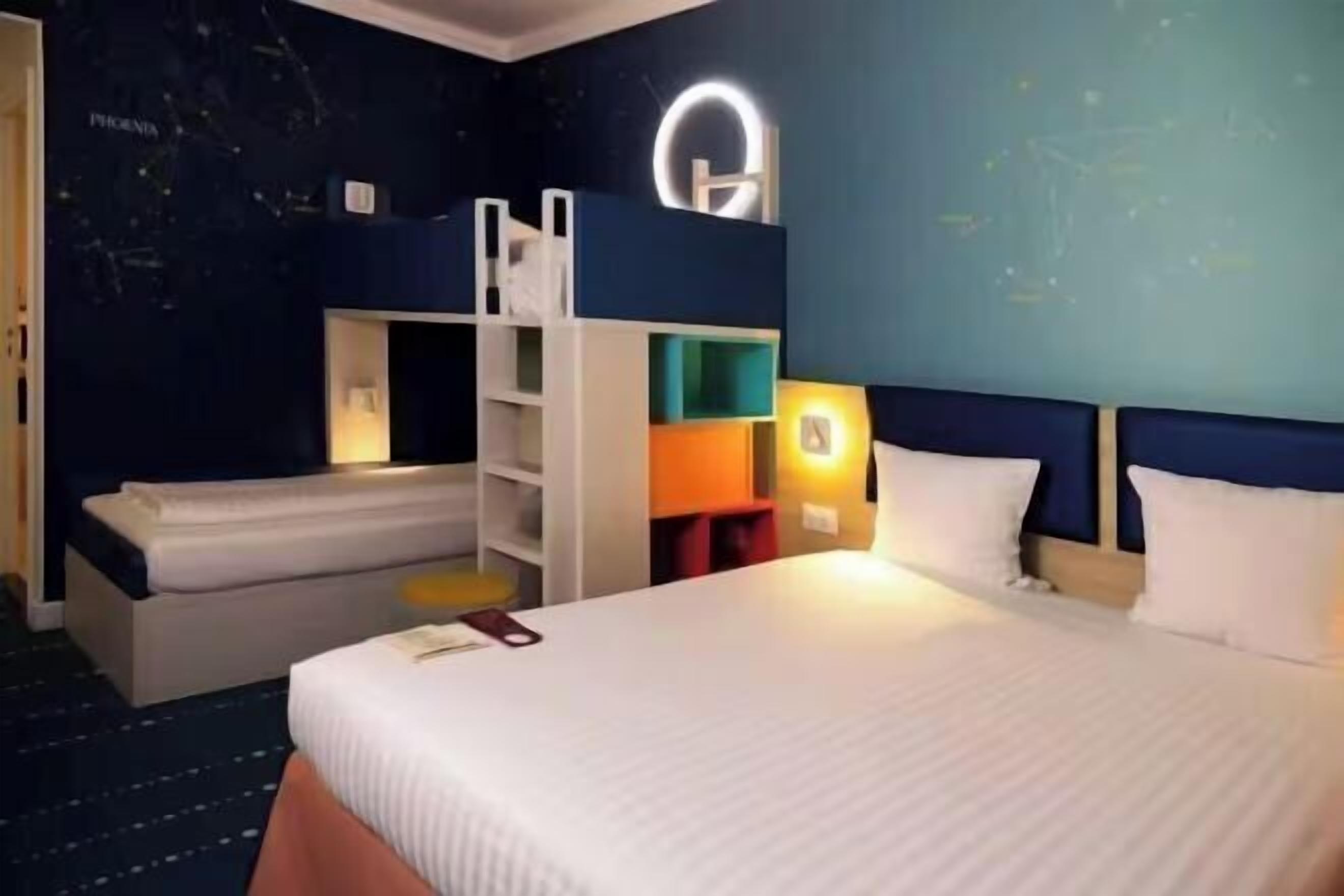 In-room safe, desk, soundproofing, iron/ironing board