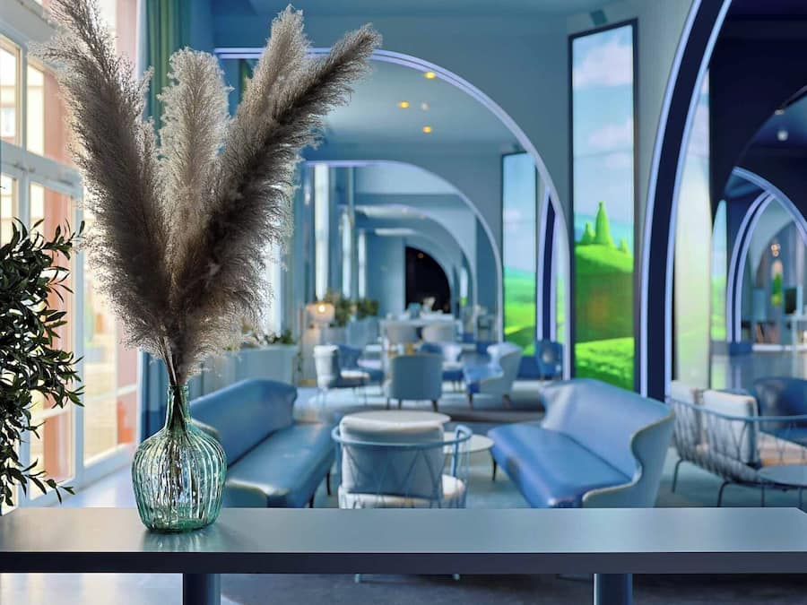 Lobbylounge, uitzicht op de tuin, dagelijks geopend