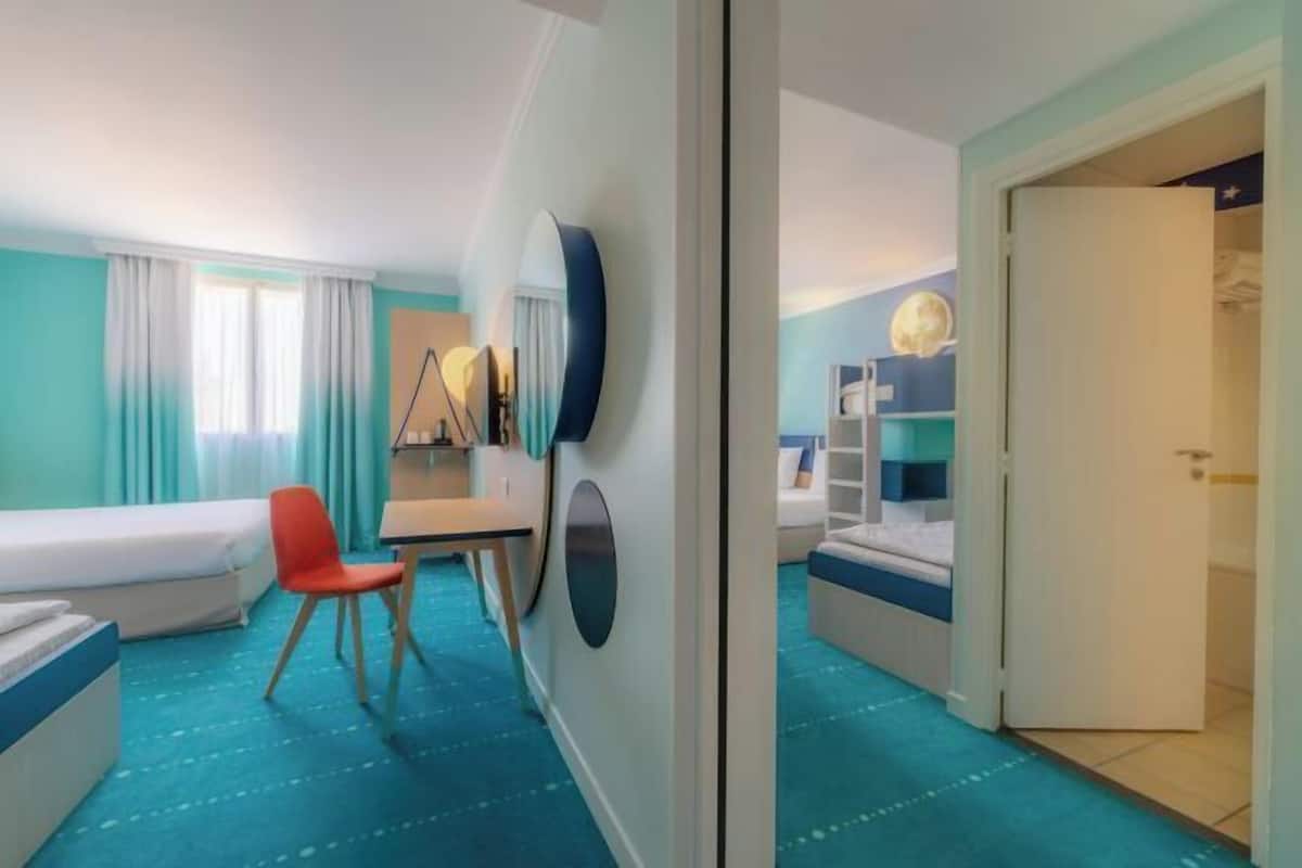 In-room safe, desk, soundproofing, iron/ironing board