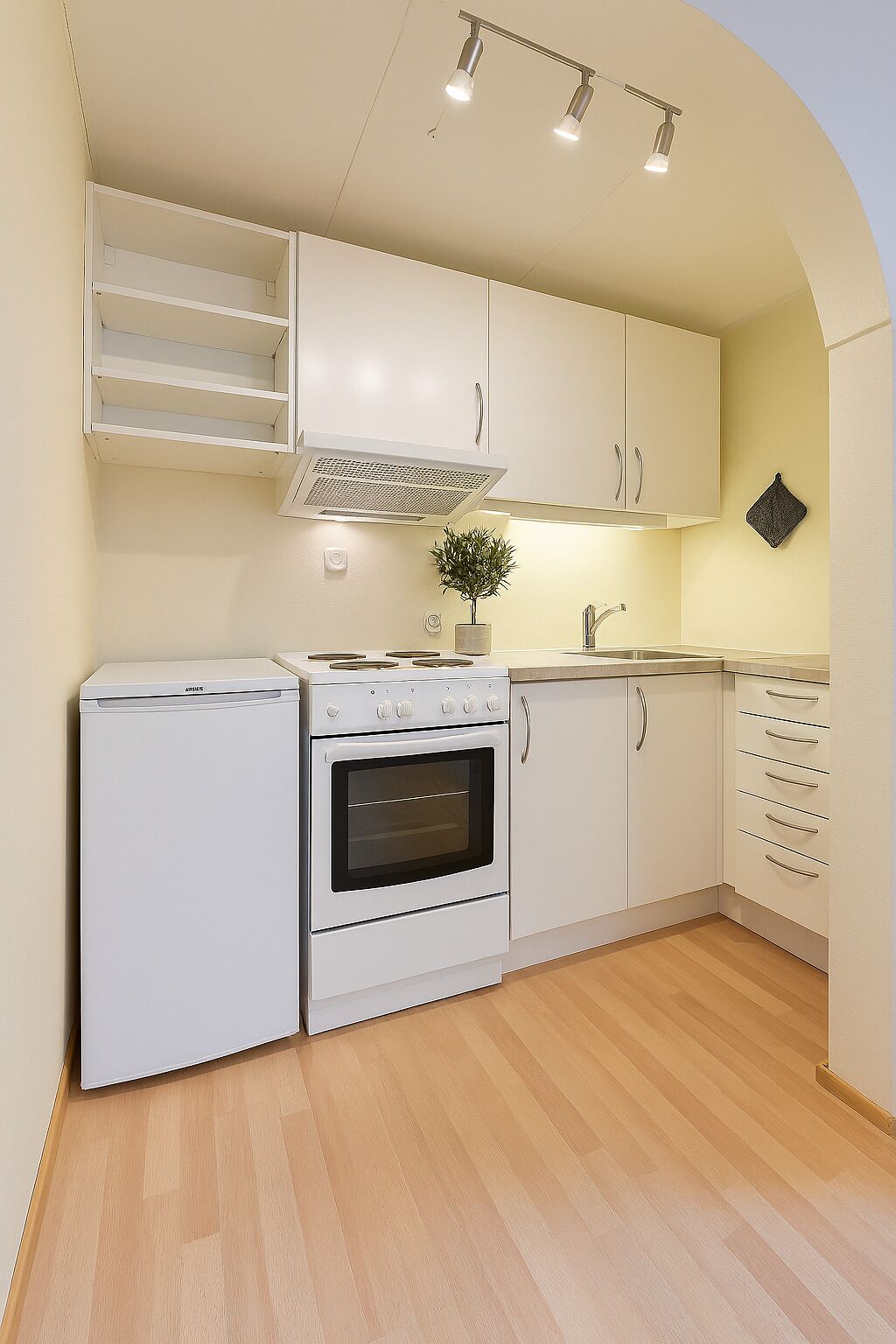 ベーシック アパートメント | 専用キッチン | 冷蔵庫