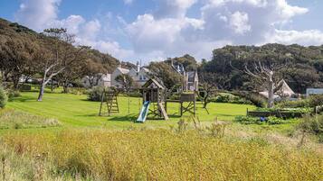 Children's play area - outdoor