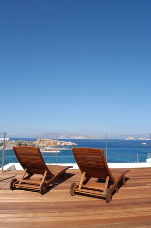 Sundeck