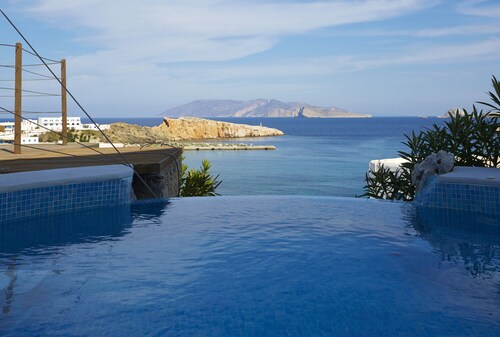 Vrahos Boutique Hotel