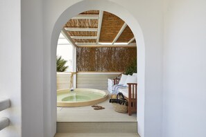 Superior Suite, Sea View (Private Outdoor Jetted Tub) | Private spa tub