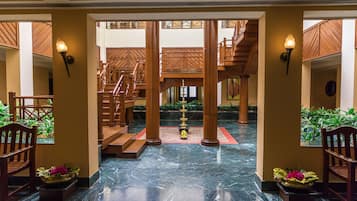 Couples treatment rooms, Turkish bath, body treatments, aromatherapy