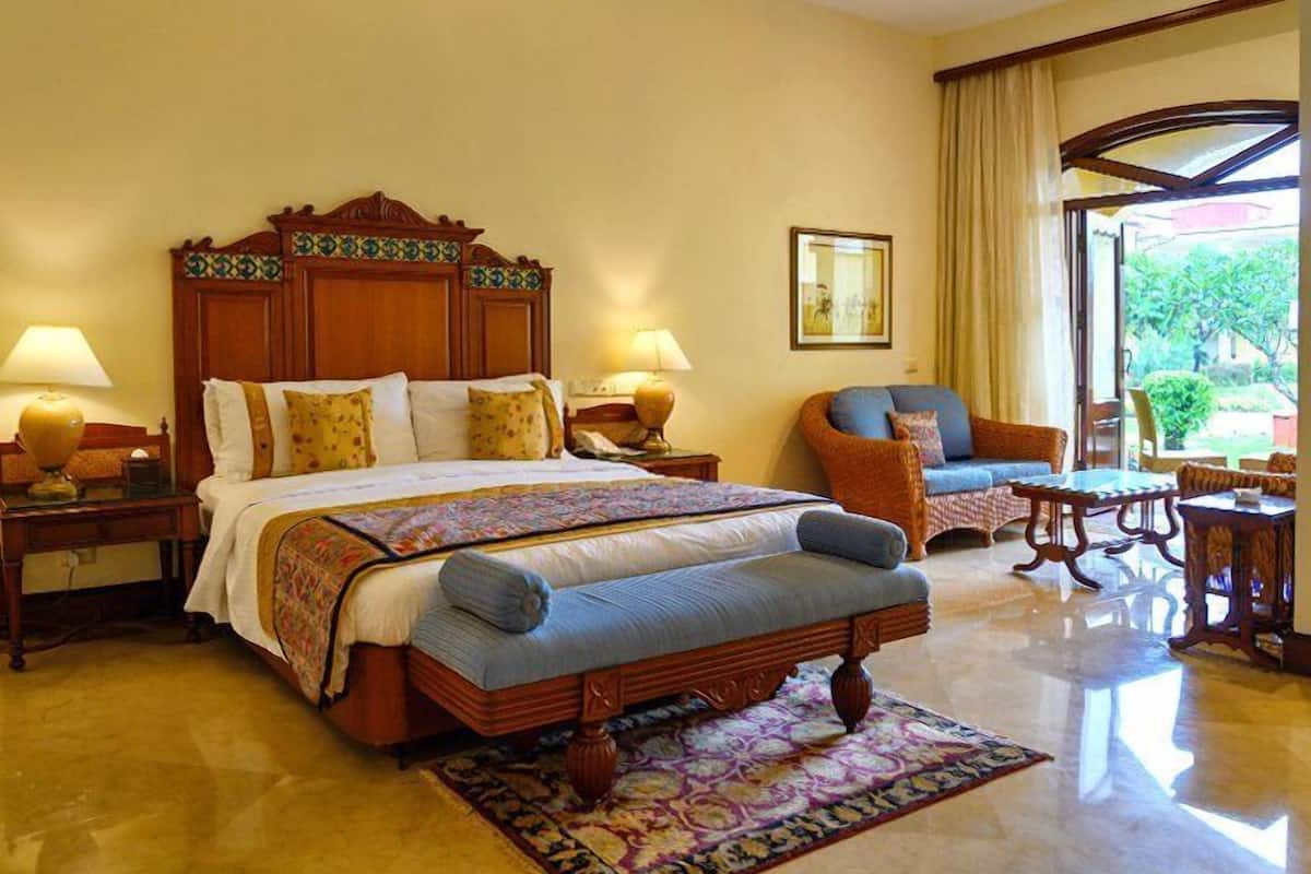Garden View Suite - King Or Twin With Breakfast | ๊ณ ๊ธ ์นจ๊ตฌ, ์
๋ ํธ ์ปดํฌํธ ์นจ๋, ๋ฏธ๋๋ฐ, ๊ฐ์ค ๋ด ๊ธ๊ณ