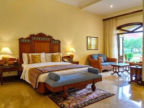 Garden View Suite - King Or Twin With Breakfast | Sengetøy av topp kvalitet, senger med Select Comfort-madrass og minibar