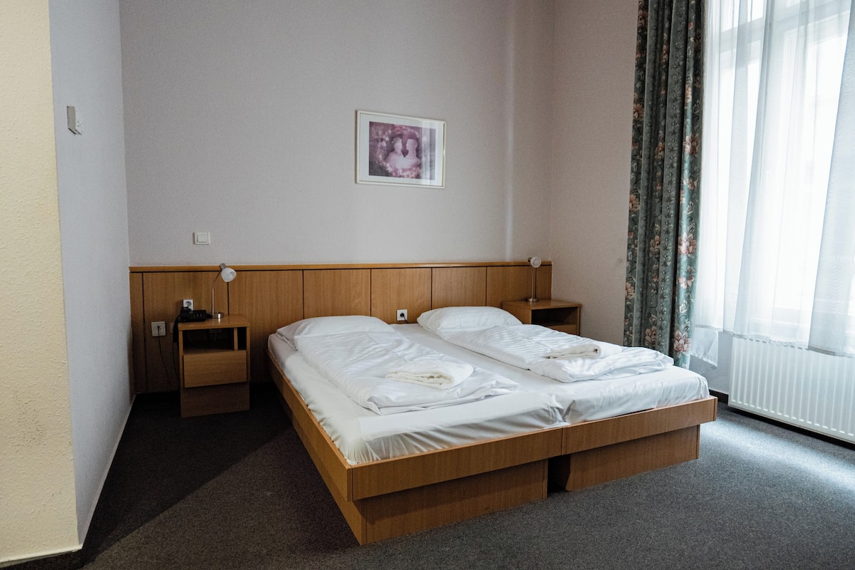 Economy Double Room | In-room safe, desk, free WiFi, bed sheets