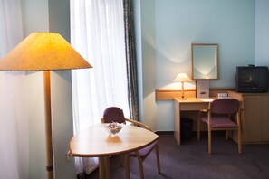 Quarto solteiro | 1 quarto, cofres nos quartos, escrivaninha, Wi-Fi de cortesia