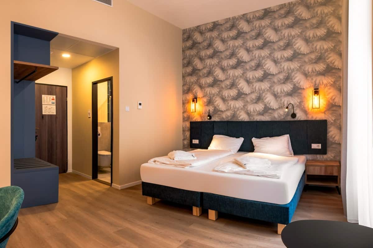 In-room safe, desk, free WiFi, bed sheets