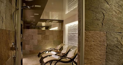Hanza Hotel