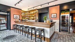 酒吧（店内）