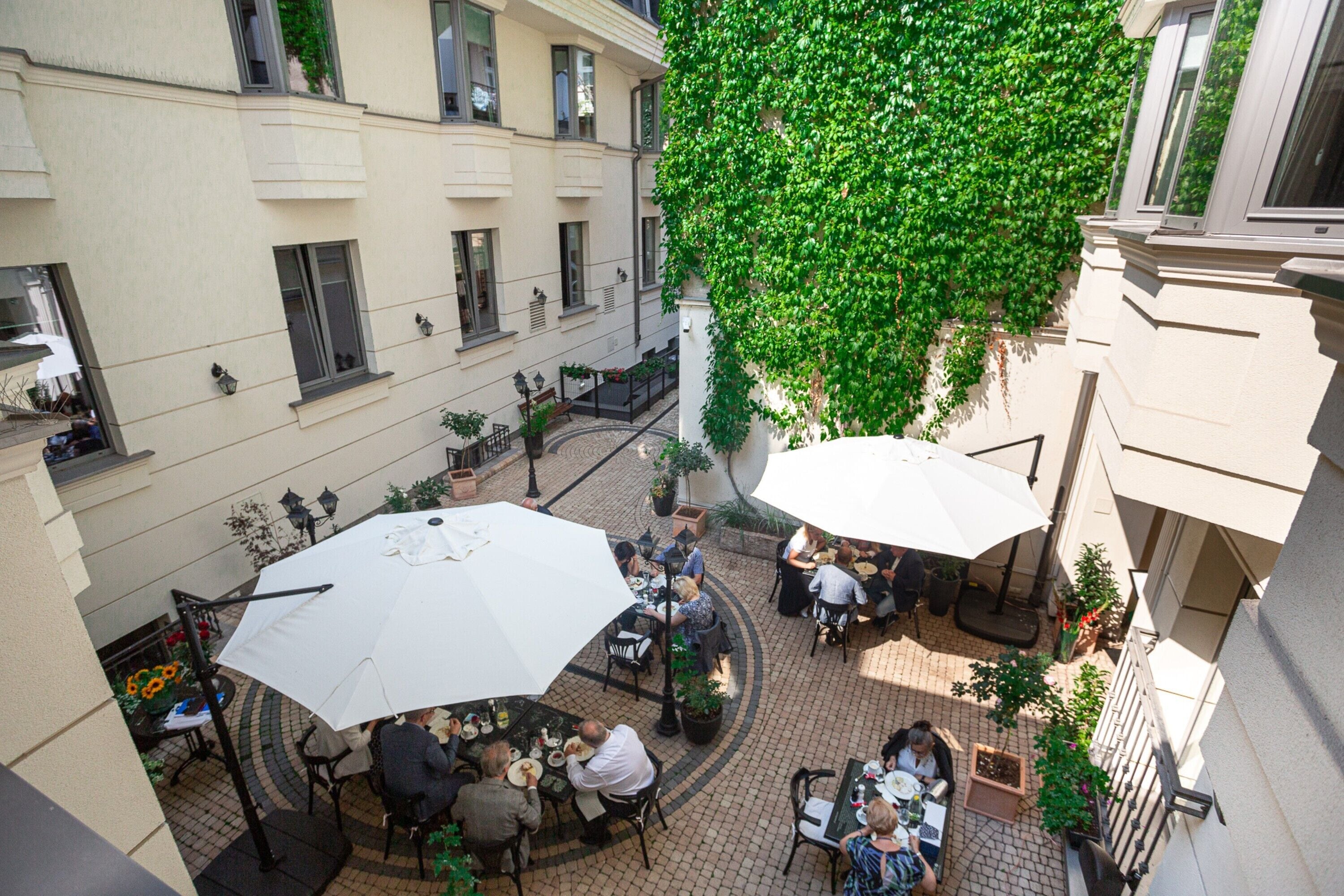 コートヤード   ビュー