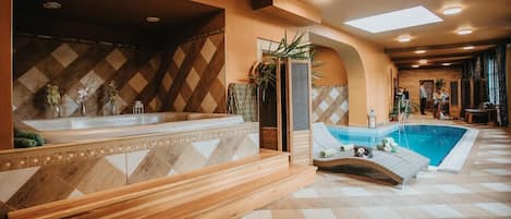 Aromatherapie, Thai-Massagen, Ganzkörperwickelbehandlung