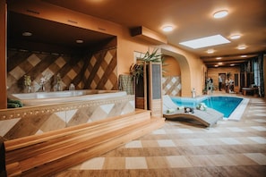 Aromatherapy, Thai massages, body wraps