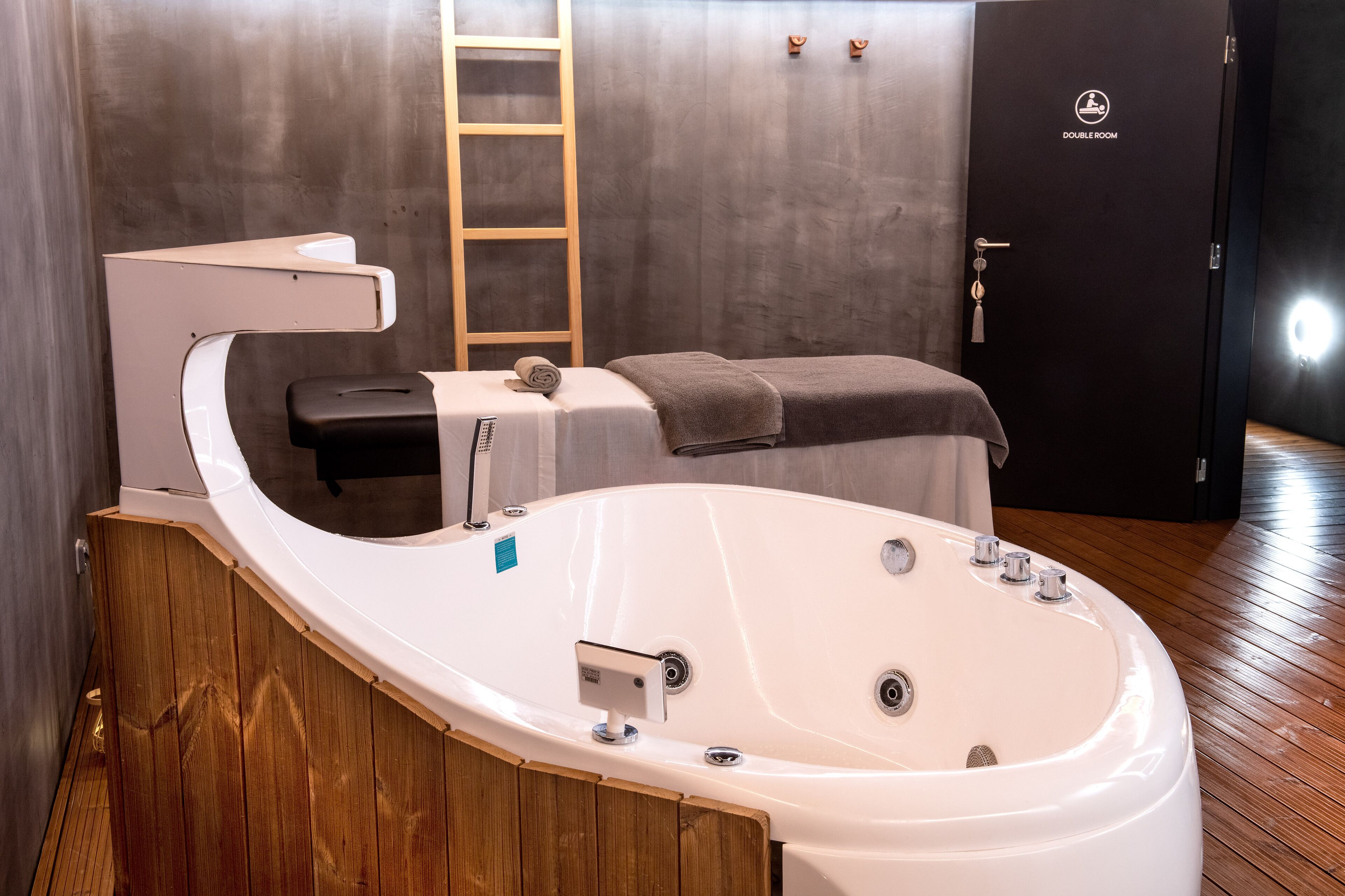 couples treatment room(s), turkish bath/hammam, body treatments