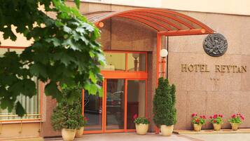 مدخل المنشأة