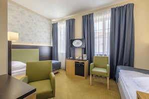 Twin Room, Annex Building (no elevator) | Desk, free WiFi, bed sheets