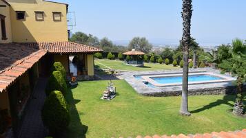 Outdoor pool, sun loungers