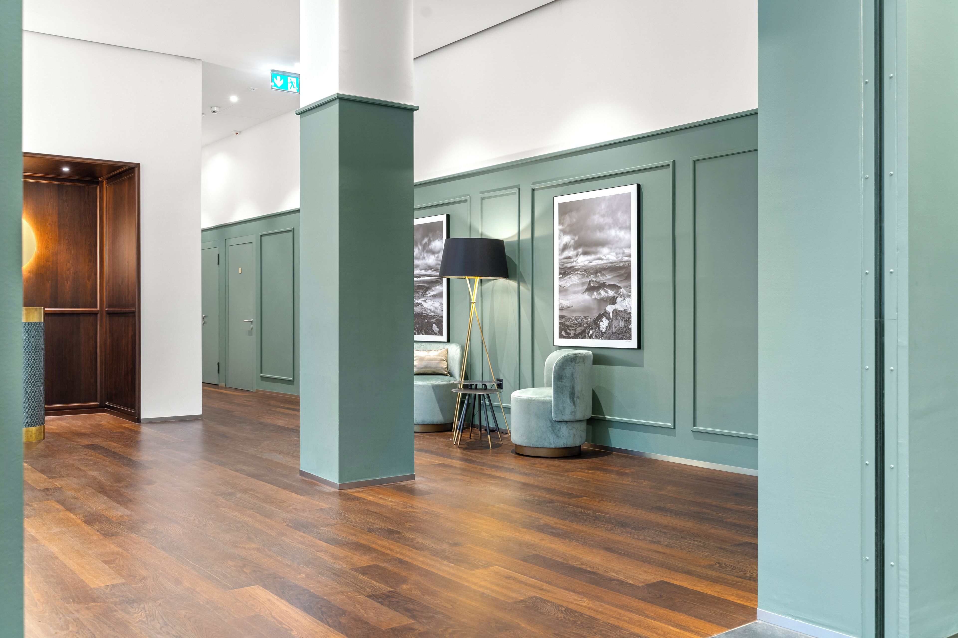 ロビー応接スペース