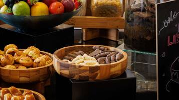 Daily buffet breakfast for a fee