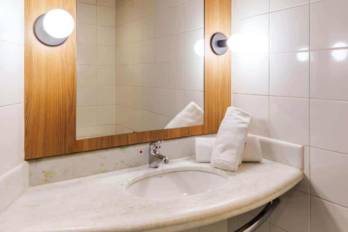Minibar, in-room safe, desk, blackout curtains