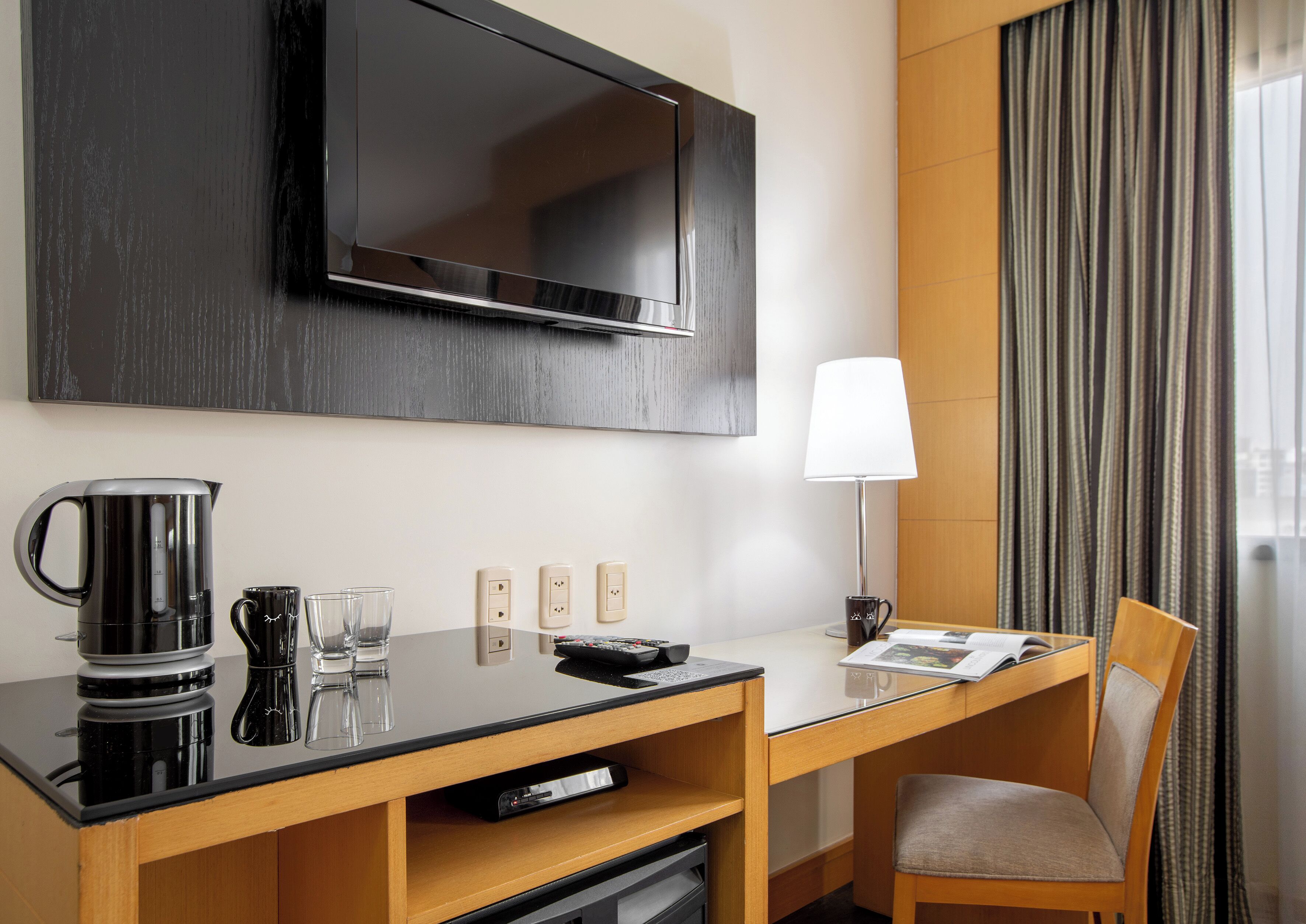 1 bedroom, premium bedding, free minibar items, in-room safe