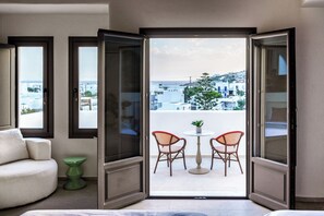 Superior Studio Suite | Living area