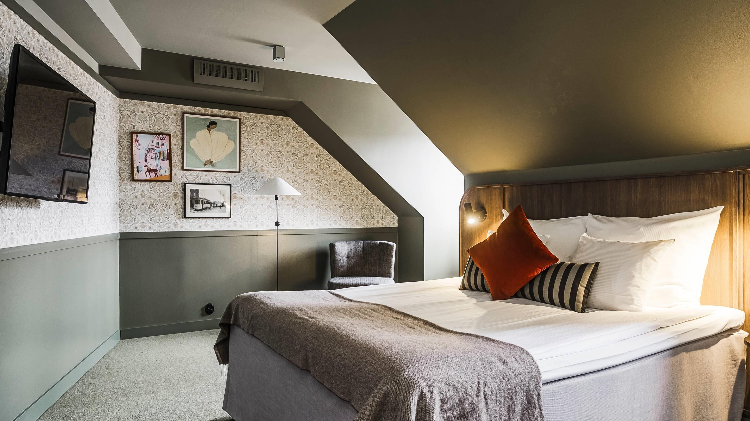 高级房, 1 张双人床 | 高档床上用品、办公桌、笔记本电脑工作区、熨斗/熨衣板