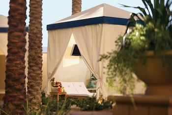 2 outdoor pools, open 8:00 AM to 10:00 PM, cabanas (surcharge) at Hilton Grand Vacations Club on the Las Vegas Strip