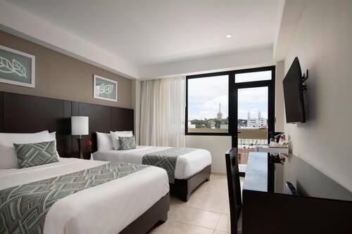 Executive Superior Room 2 Beds | Materassi a doppio strato, minibar, una cassaforte in camera