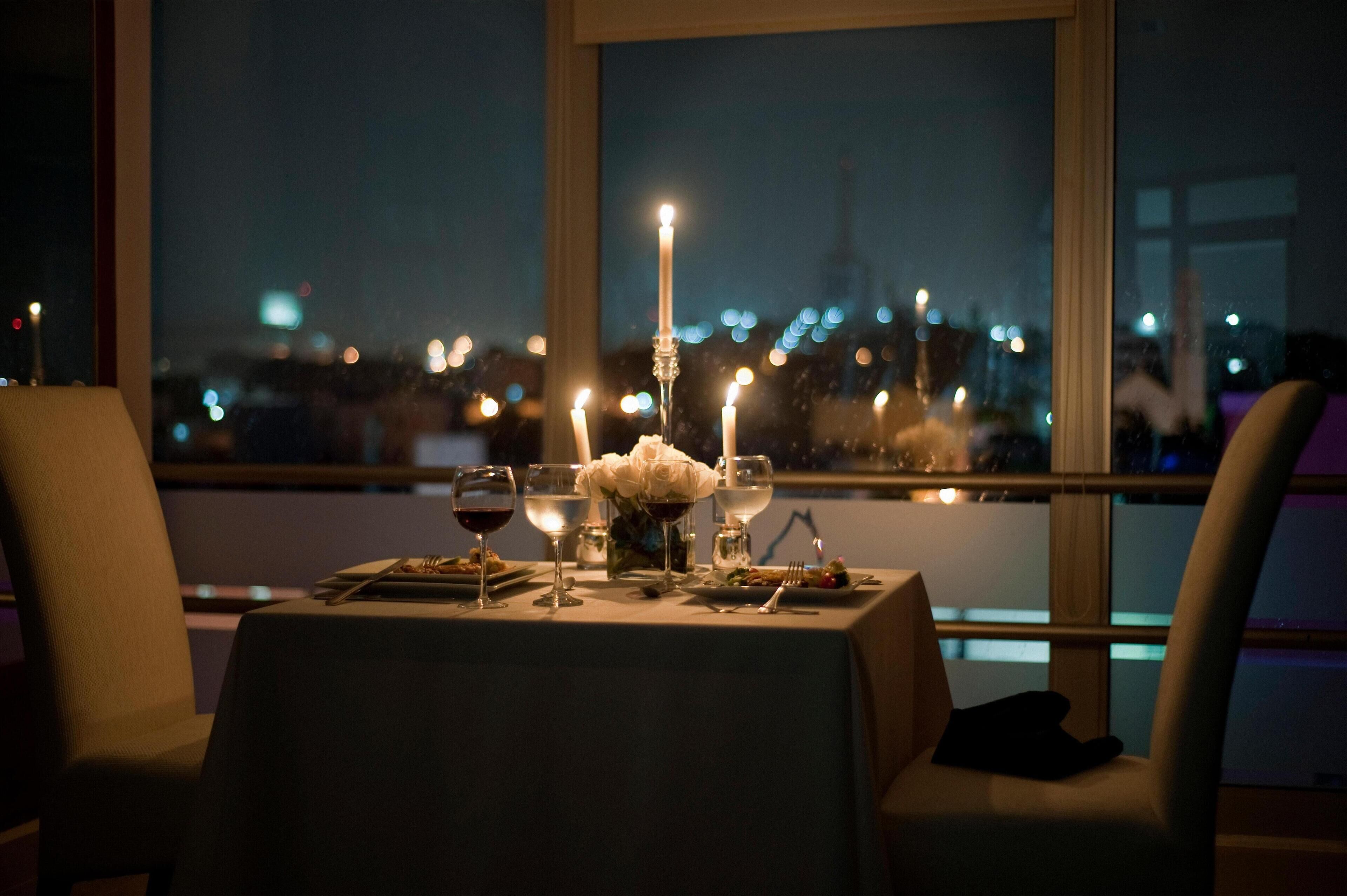 Frokost, lunsj og middag serveres, internasjonale retter 