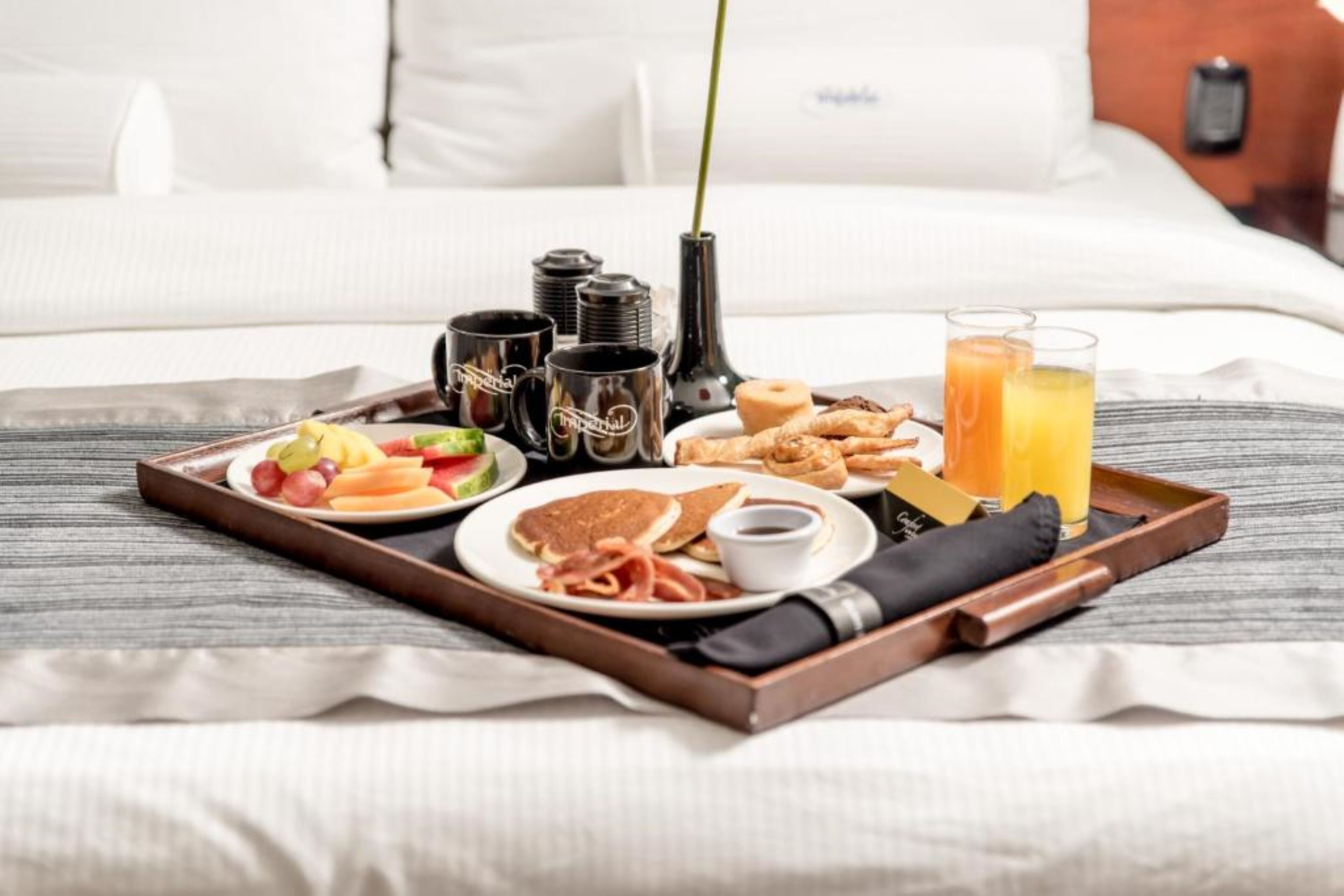 Hypo-allergenic bedding, minibar, in-room safe, desk